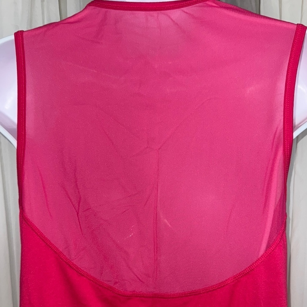 Nicole Miller Pink Sleeveless Tank Top with Rounded Neckline - Picture 5 of 8